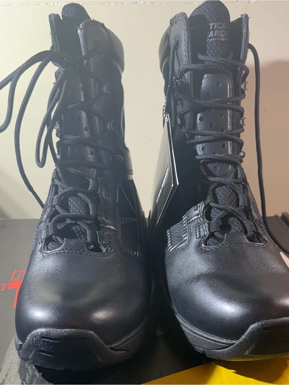 Tactical boots by Belleview